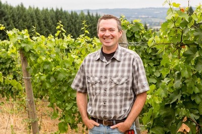 Vineyard Consultant Evan Bellingar