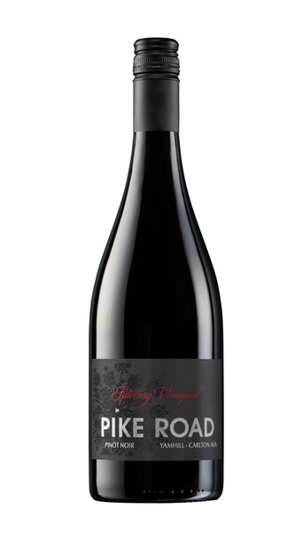 Fairsing Pinot Noir Bottle